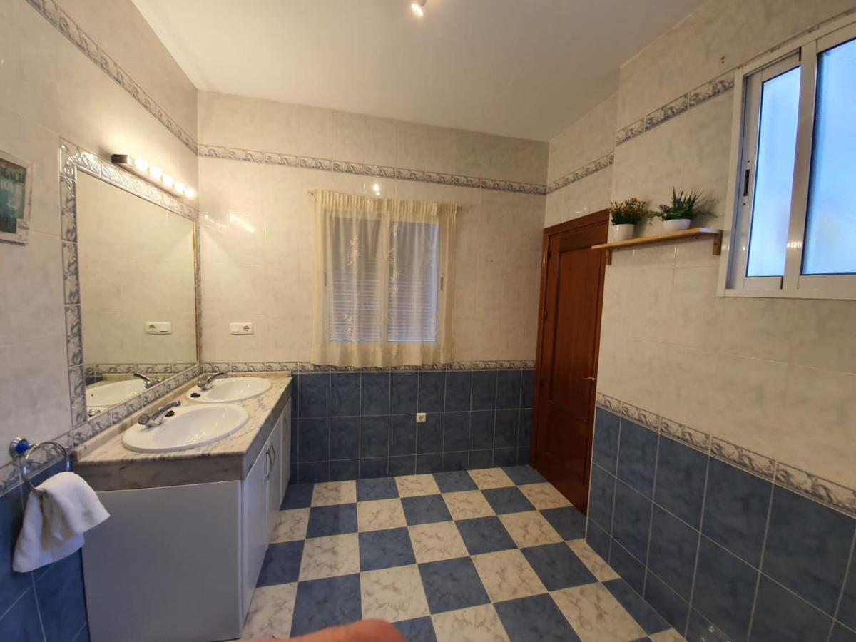 Apartamento Ollerias Malaga Zewnętrze zdjęcie