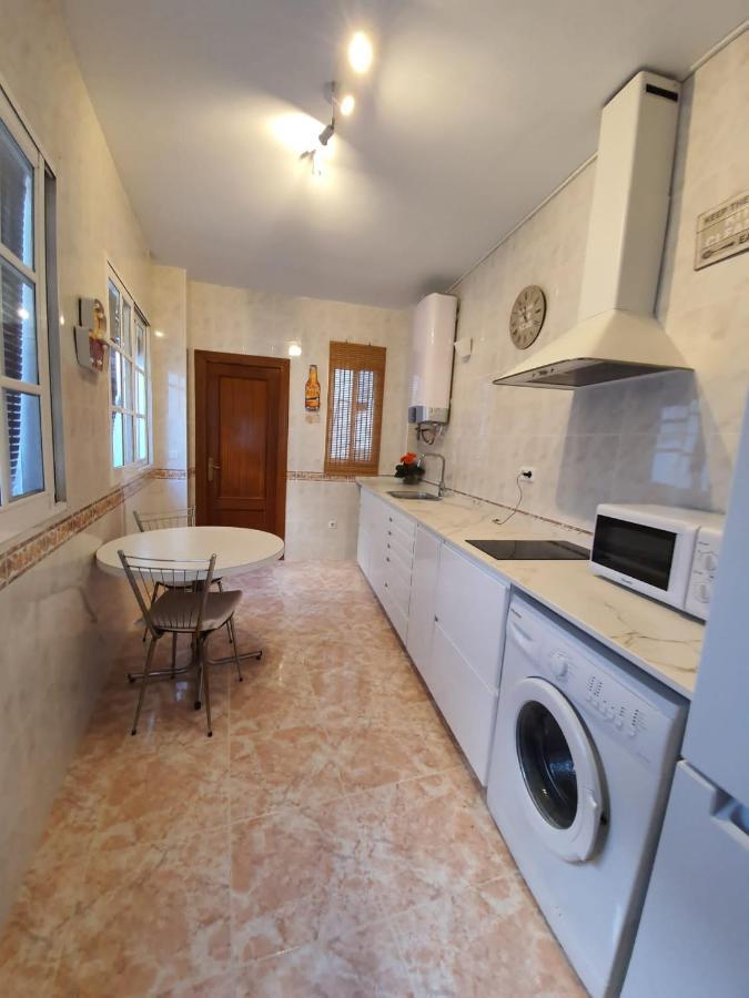 Apartamento Ollerias Malaga Zewnętrze zdjęcie