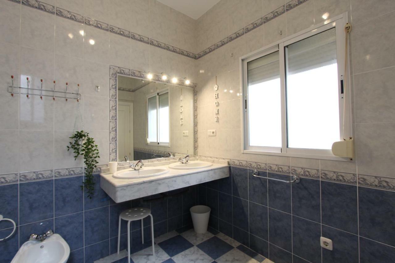 Apartamento Ollerias Malaga Zewnętrze zdjęcie