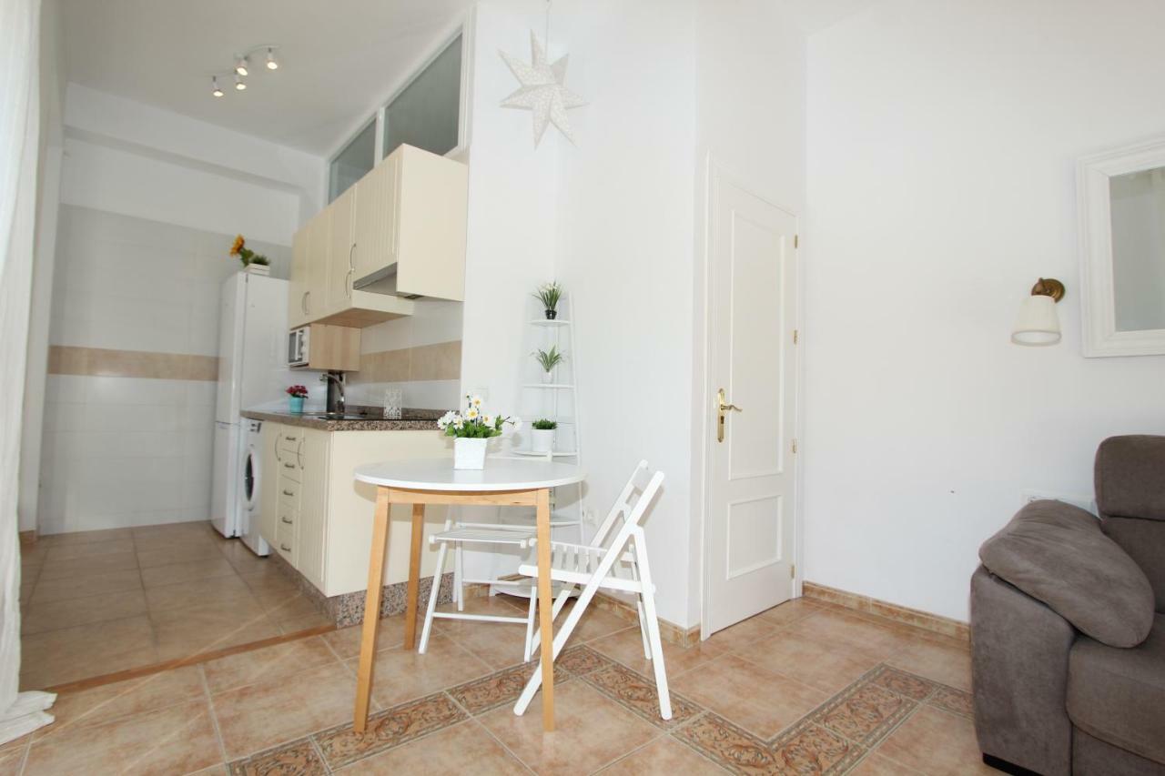 Apartamento Ollerias Malaga Zewnętrze zdjęcie