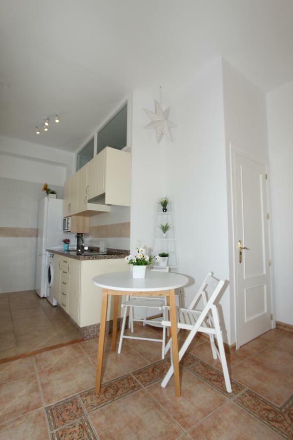 Apartamento Ollerias Malaga Zewnętrze zdjęcie